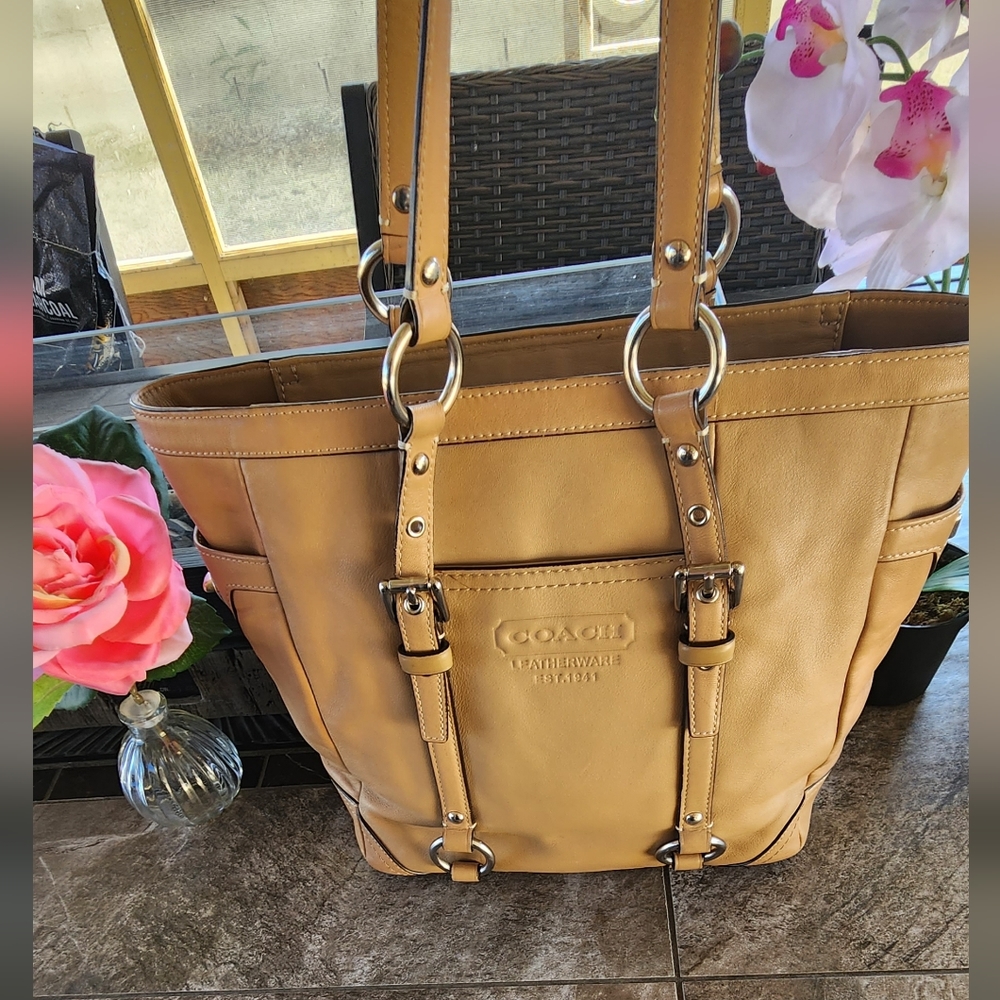 Coach soft leather bag